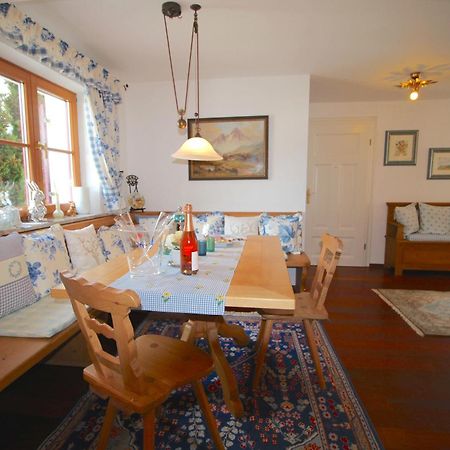 Himmelschloesschen & Chalet Rose การ์มิช-พาร์เทนเคียร์เชน ภายนอก รูปภาพ