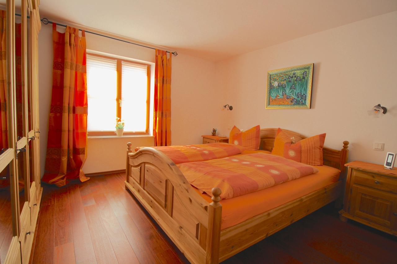 Himmelschloesschen & Chalet Rose การ์มิช-พาร์เทนเคียร์เชน ภายนอก รูปภาพ