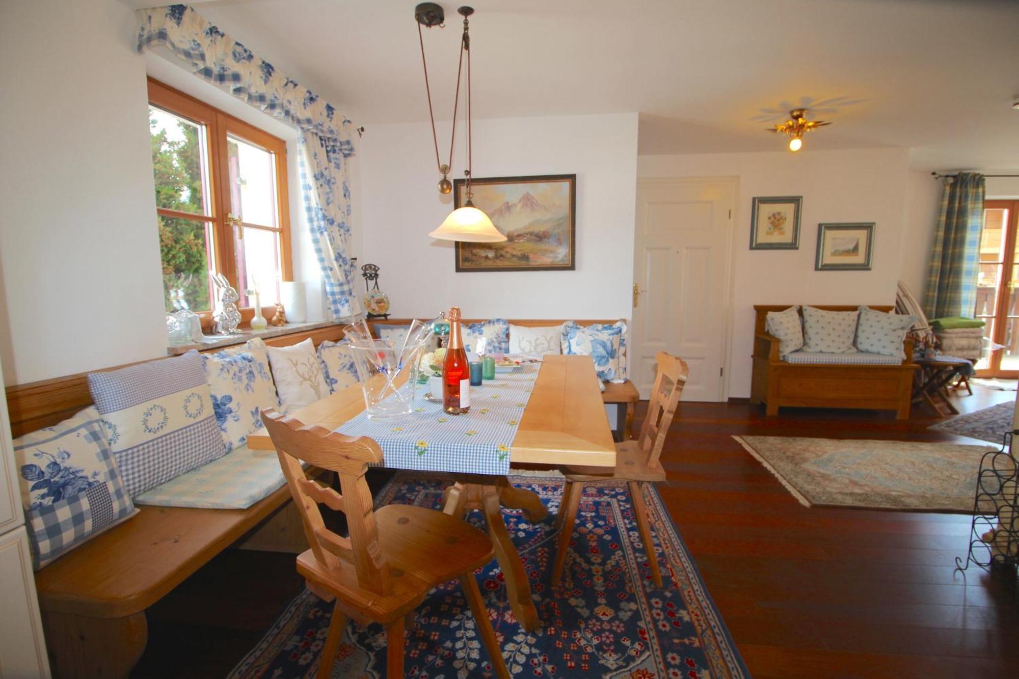 Himmelschloesschen & Chalet Rose การ์มิช-พาร์เทนเคียร์เชน ภายนอก รูปภาพ